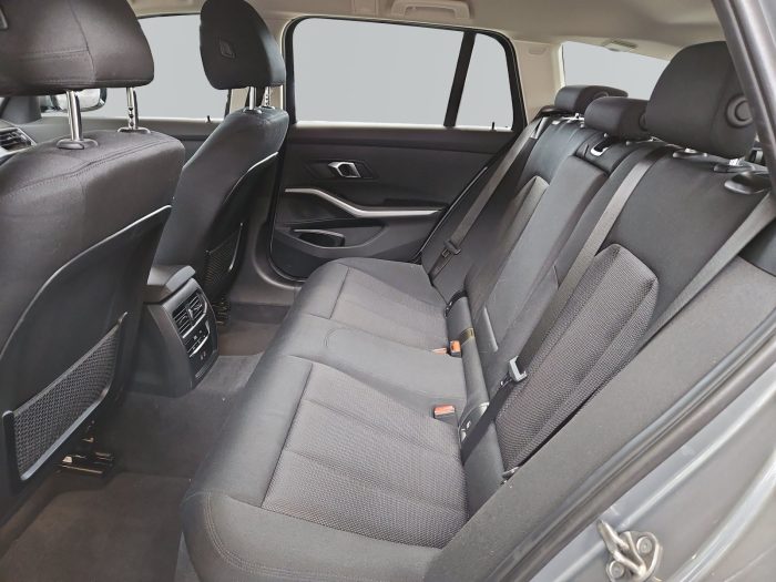 BMW Seria 3, 318D, 2023, 26208 km
