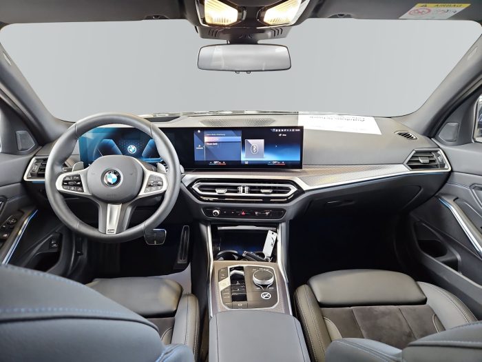 BMW Seria 3, 320I, 2024, 24892 km
