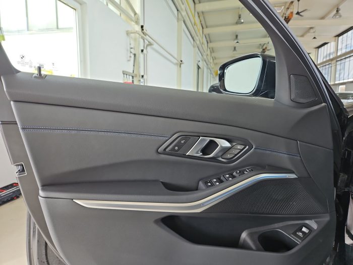 BMW Seria 3, 320I, 2024, 24892 km