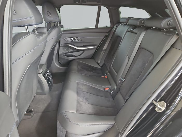 BMW Seria 3, 320I, 2024, 24892 km
