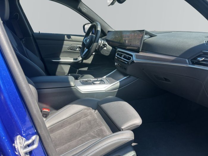 BMW Seria 3, 330E, 2024, 27575 km