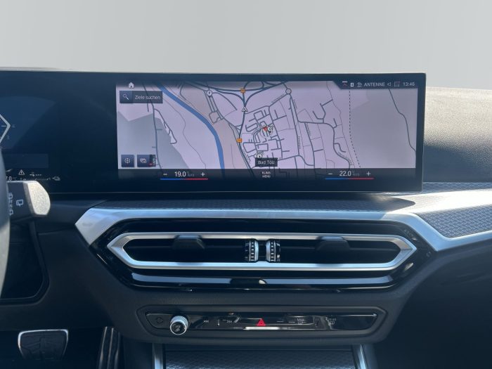 BMW Seria 3, 330E, 2024, 27575 km