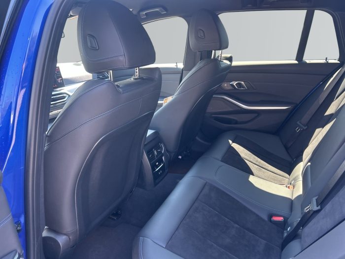 BMW Seria 3, 330E, 2024, 27575 km