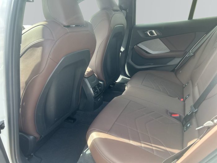 BMW Seria 1, 120D, 2024, 24471 km