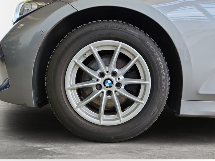BMW Seria 3, 320D, 2024, 27118 km