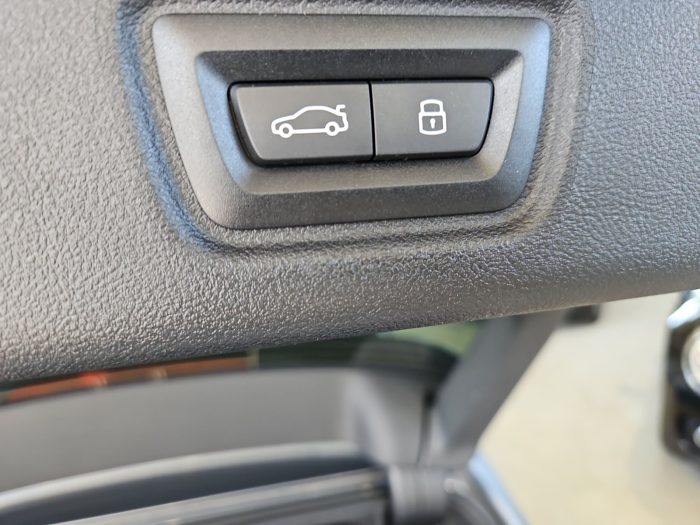 BMW Seria 3, 320D, 2024, 27118 km