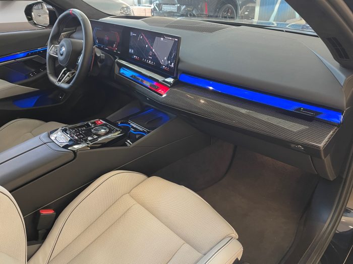 BMW M Power, M5 SEDAN, 2024, 16500 km