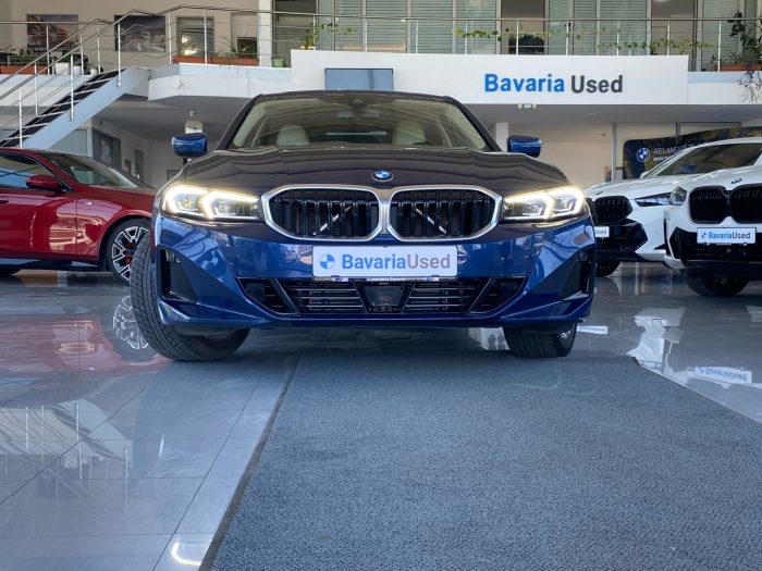 BMW Seria 3, 318I, 2024, 8171 km