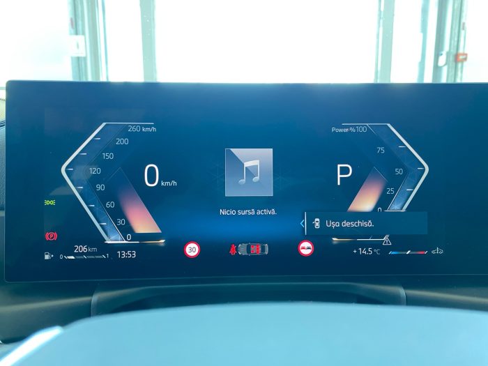 BMW Seria 3, 318I, 2024, 8171 km
