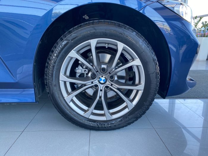 BMW Seria 3, 318I, 2024, 8171 km