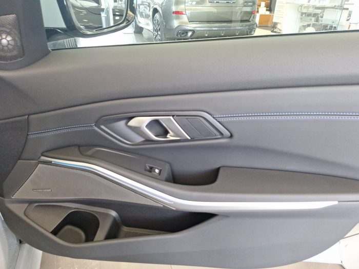BMW Seria 3, 320D XDRIVE, 2024, 10983 km