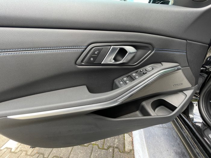 BMW Seria 3, 320D XDRIVE, 2024, 8801 km