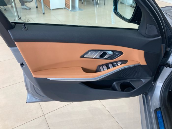 BMW Seria 3, 320I XDRIVE, 2024, 10458 km