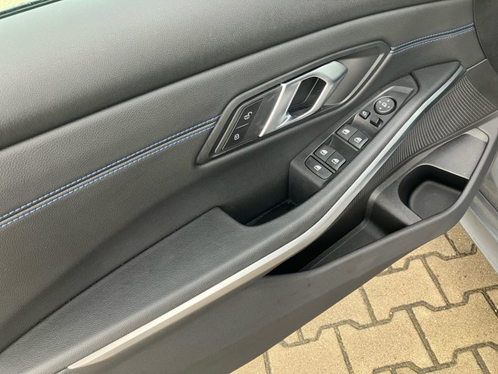BMW Seria 3, 320I XDRIVE, 2024, 13800 km