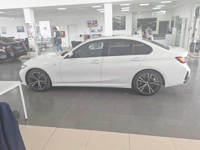 BMW Seria 3, 320I XDRIVE, 2024, 7668 km