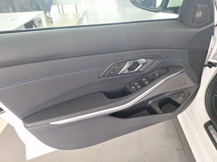 BMW Seria 3, 320I XDRIVE, 2024, 7668 km