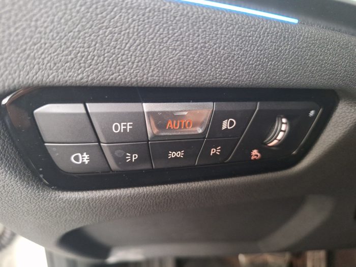 BMW Seria 3, 320I XDRIVE, 2024, 7668 km