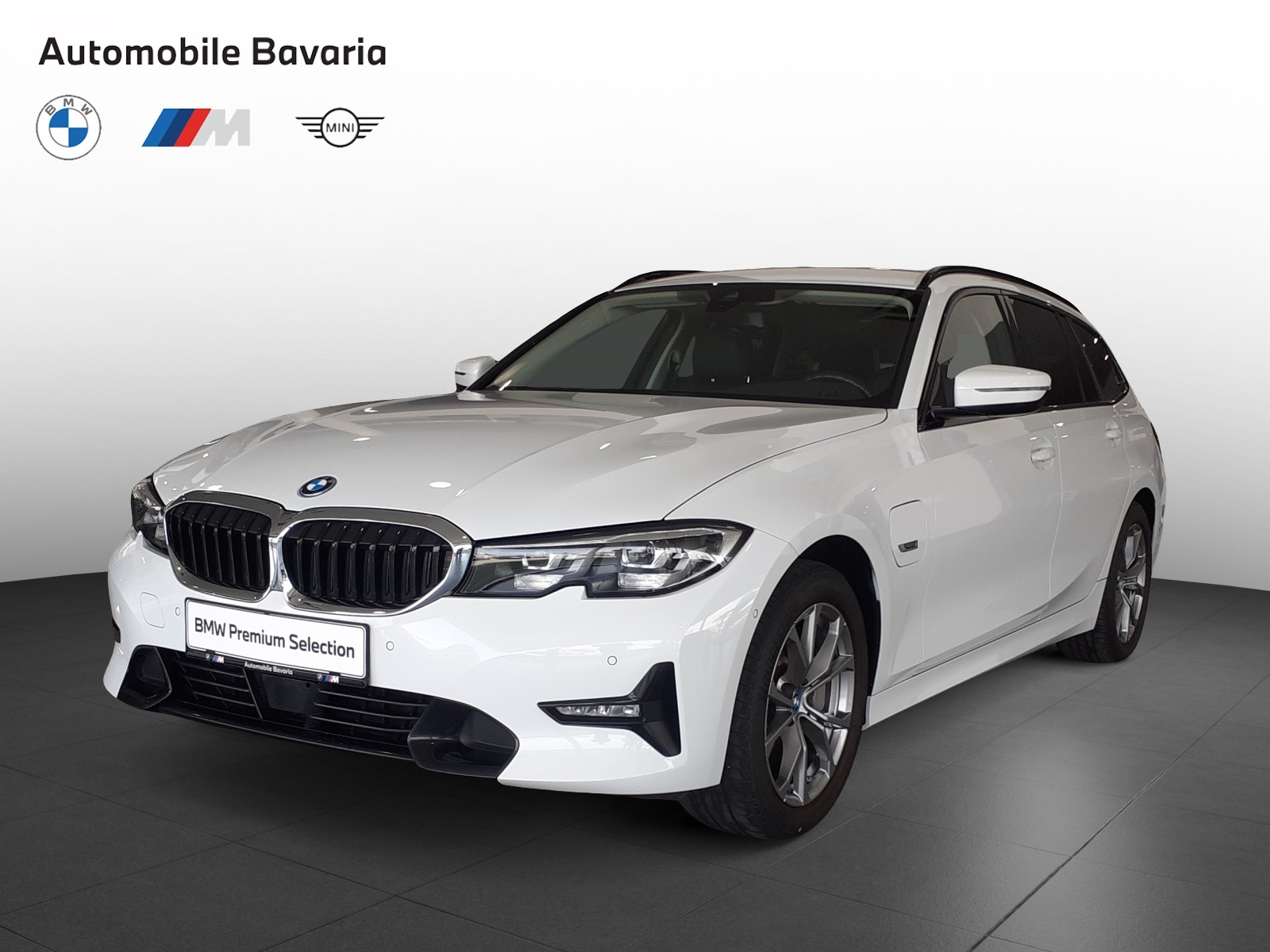 BMW Seria 3, 330E TOURING, 2021, 71100 km