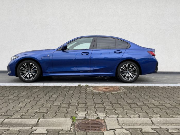 BMW Seria 3, 330E XDRIVE, 2024, 14407 km