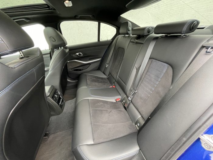 BMW Seria 3, 330E XDRIVE, 2024, 14407 km