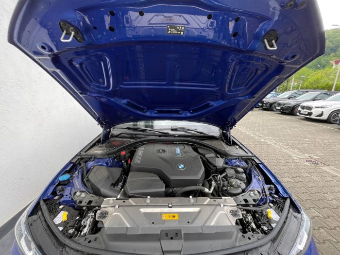 BMW Seria 3, 330E XDRIVE, 2024, 14407 km