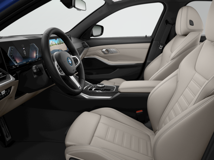 BMW Seria 3, 330E XDRIVE, 2024, 21100 km