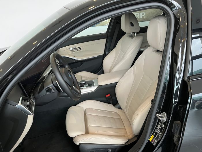 BMW Seria 3, 330E XDRIVE, 2024, 9664 km
