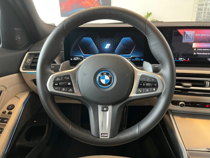 BMW Seria 3, 330E XDRIVE, 2024, 9664 km