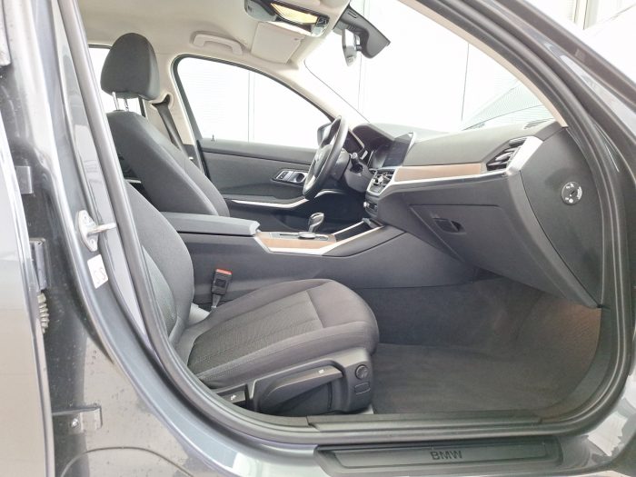 BMW Seria 3, 330E, 2020, 62600 km