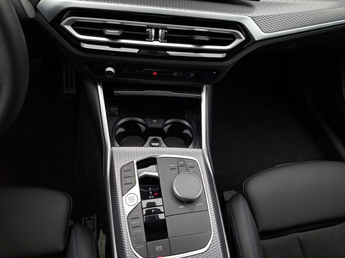 BMW Seria 3, 330I XDRIVE, 2024, 5814 km