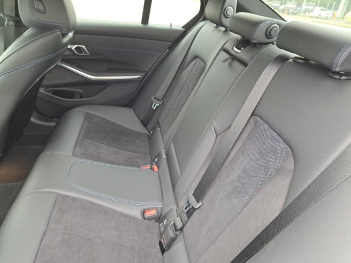 BMW Seria 3, 330I XDRIVE, 2024, 5814 km