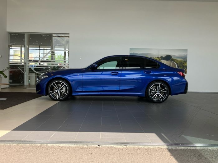 BMW Seria 3, 330I XDRIVE, 2024, 9004 km
