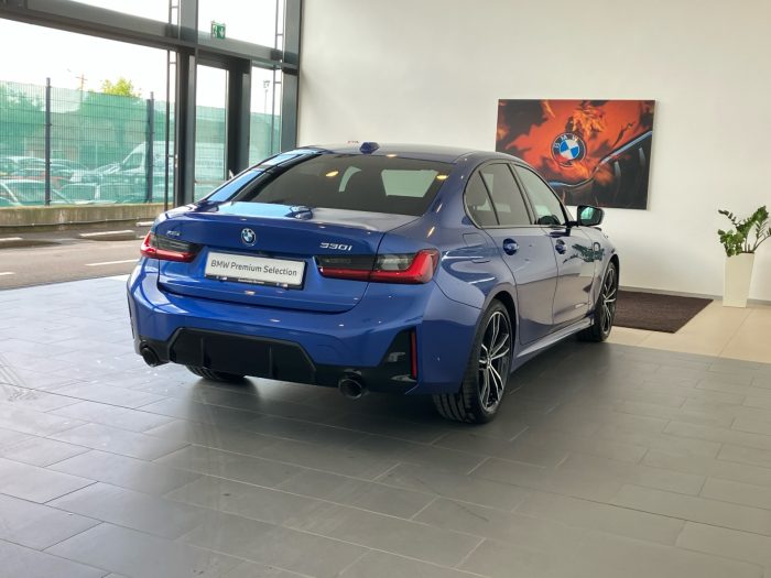 BMW Seria 3, 330I XDRIVE, 2024, 9004 km