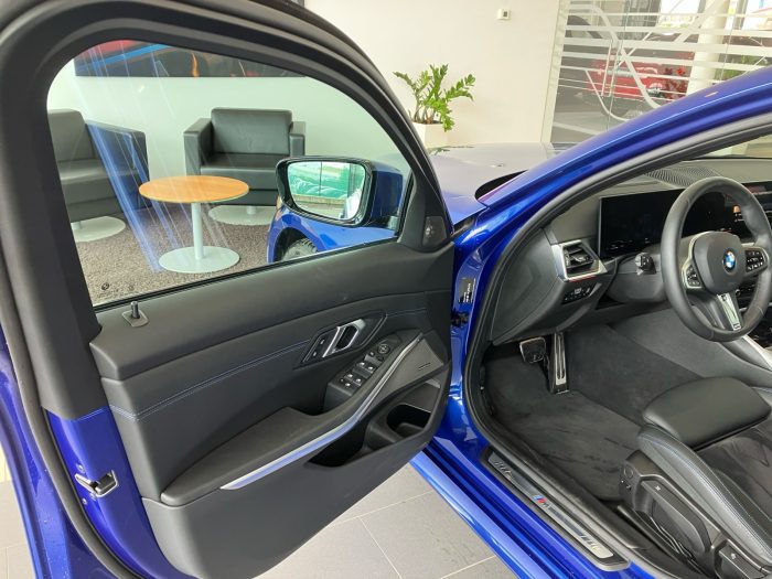 BMW Seria 3, 330I XDRIVE, 2024, 9004 km