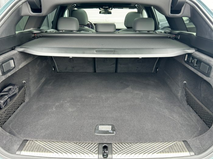 BMW Seria 5, 520D XDRIVE TOURING, 2024, 11049 km