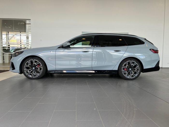 BMW Seria 5, 520D XDRIVE TOURING, 2024, 17216 km