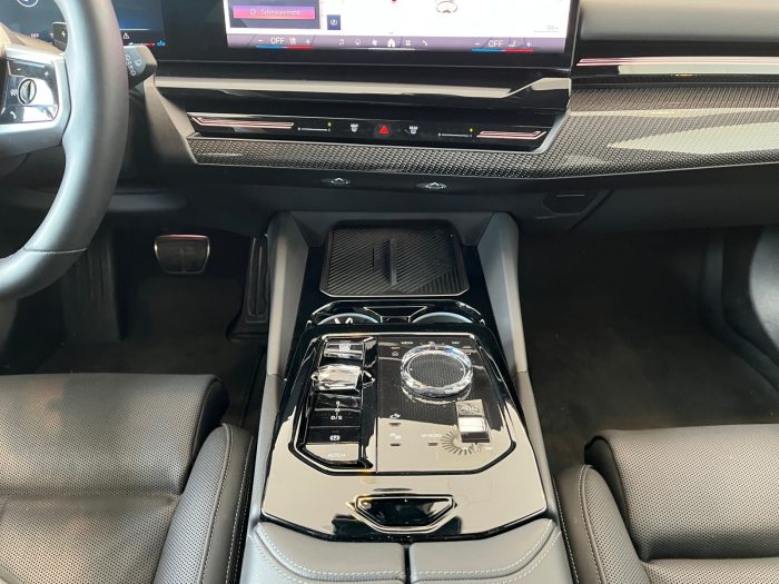 BMW Seria 5, 520D XDRIVE TOURING, 2024, 17216 km