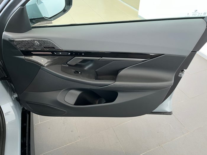 BMW Seria 5, 520D XDRIVE TOURING, 2024, 17216 km