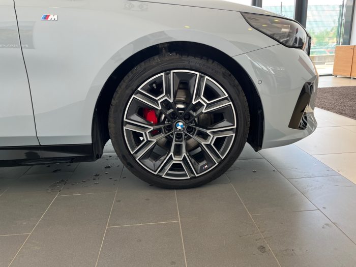 BMW Seria 5, 520D XDRIVE TOURING, 2024, 17216 km