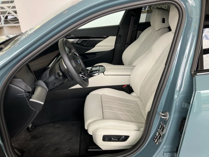 BMW Seria 5, 520D XDRIVE, 2024, 27700 km