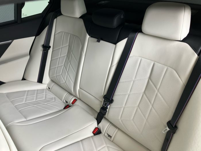 BMW Seria 5, 520D XDRIVE, 2024, 27700 km