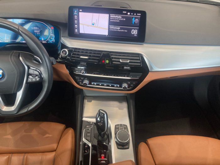 BMW Seria 5, 530E XDRIVE TOURING, 2021, 66400 km