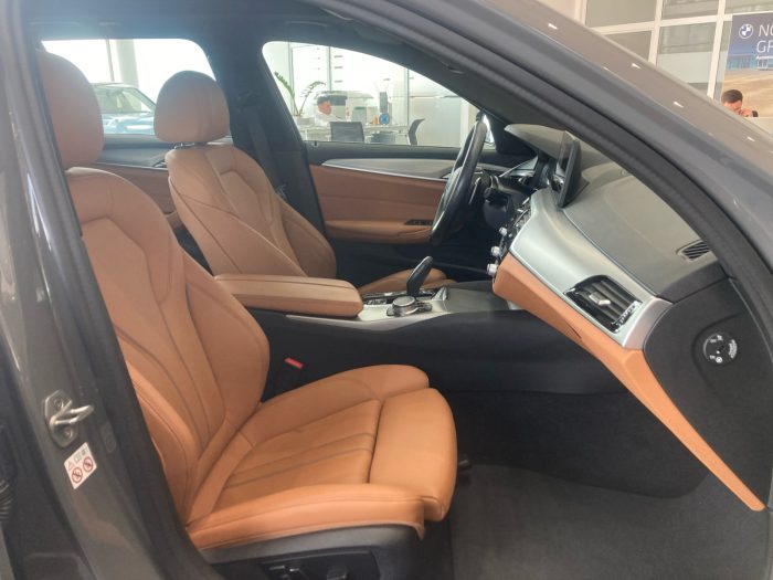 BMW Seria 5, 530E XDRIVE TOURING, 2021, 66400 km