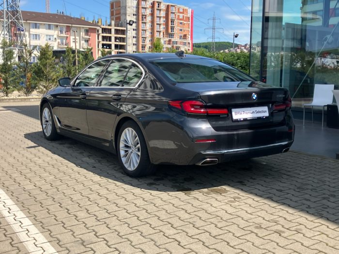 BMW Seria 5, 530E, 2021, 74100 km