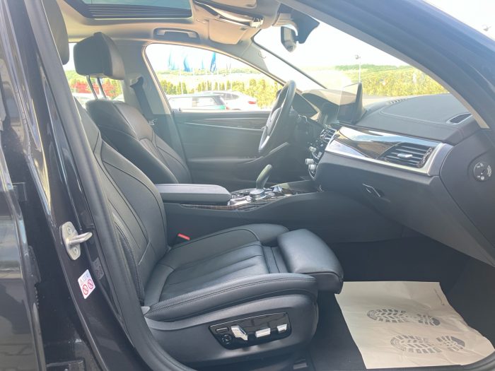 BMW Seria 5, 530E, 2021, 74100 km