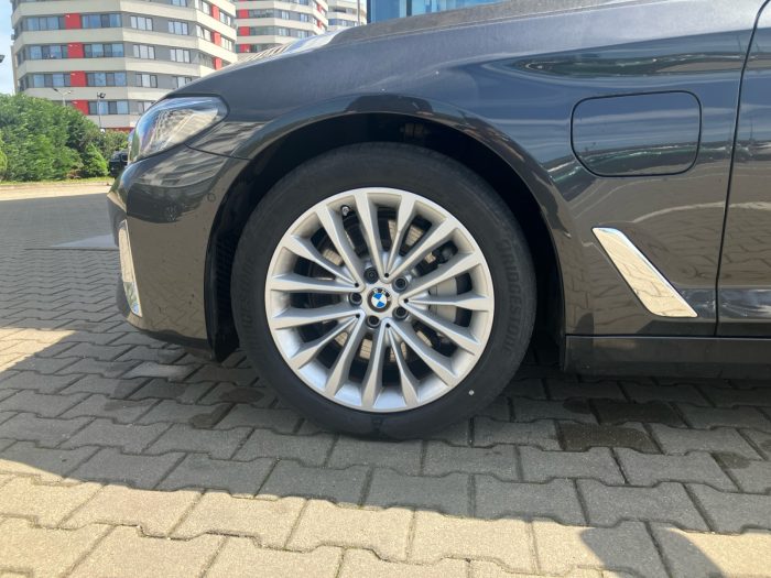BMW Seria 5, 530E, 2021, 74100 km