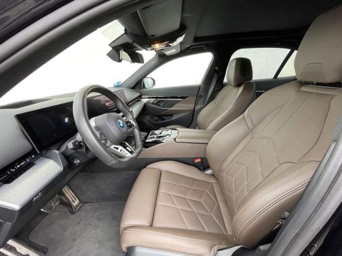 BMW Seria 5, 530E, 2024, 19800 km