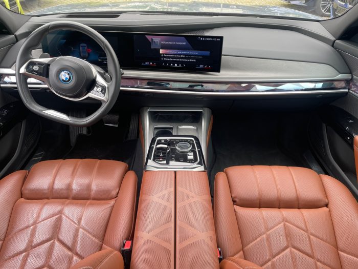 BMW Seria 7, 750E XDRIVE, 2023, 45600 km