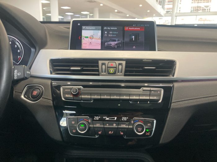 BMW X1, X1 XDRIVE25E, 2022, 88000 km