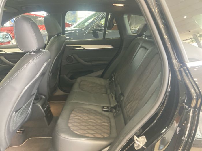 BMW X1, X1 XDRIVE25E, 2022, 88000 km